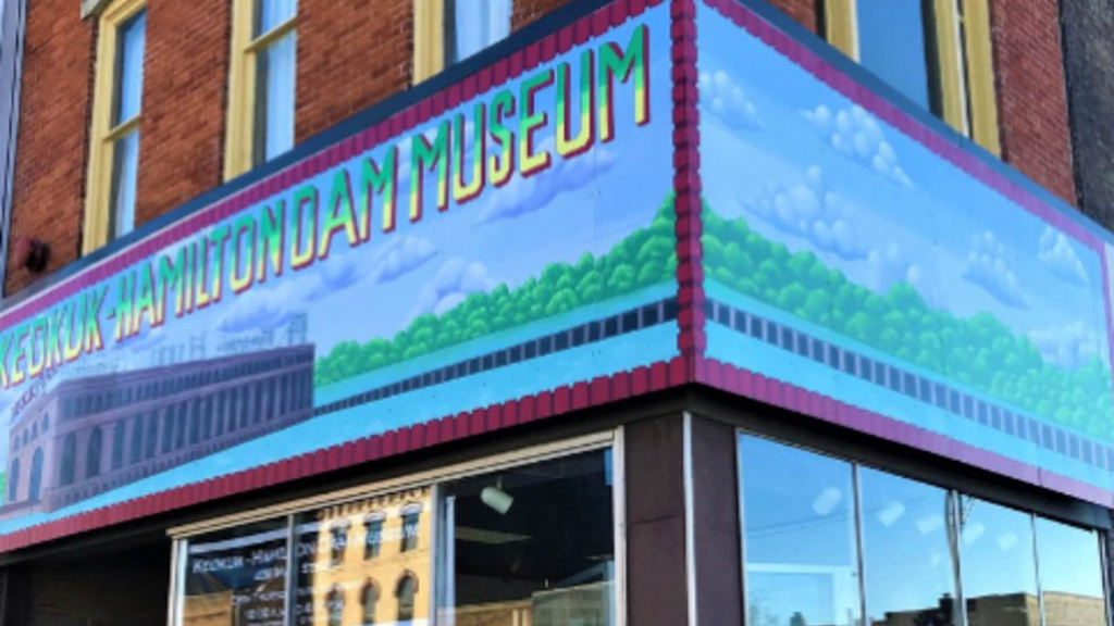 Keokuk-Hamilton Dam Museum Mural